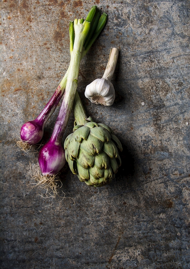 Onions and artichoke